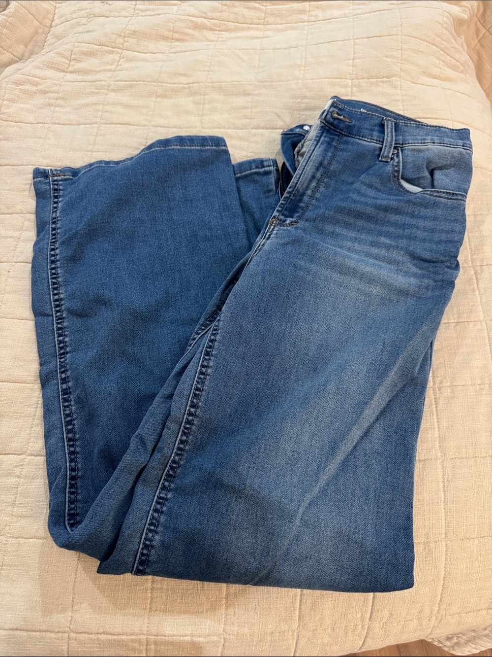 Kensie Slim Straight Jeans — Medium Blue Wash